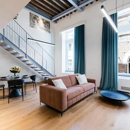 Apartment Imperial Luxury And Historical Frescoes In San Giorgio