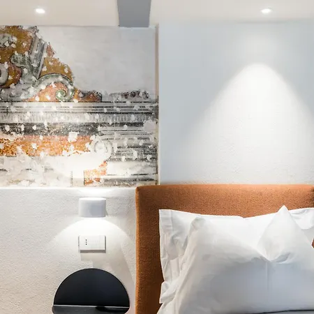 Imperial Luxury And Historical Frescoes In San Giorgio Genova